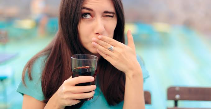 Reasons Why People Get Hiccups When Drinking